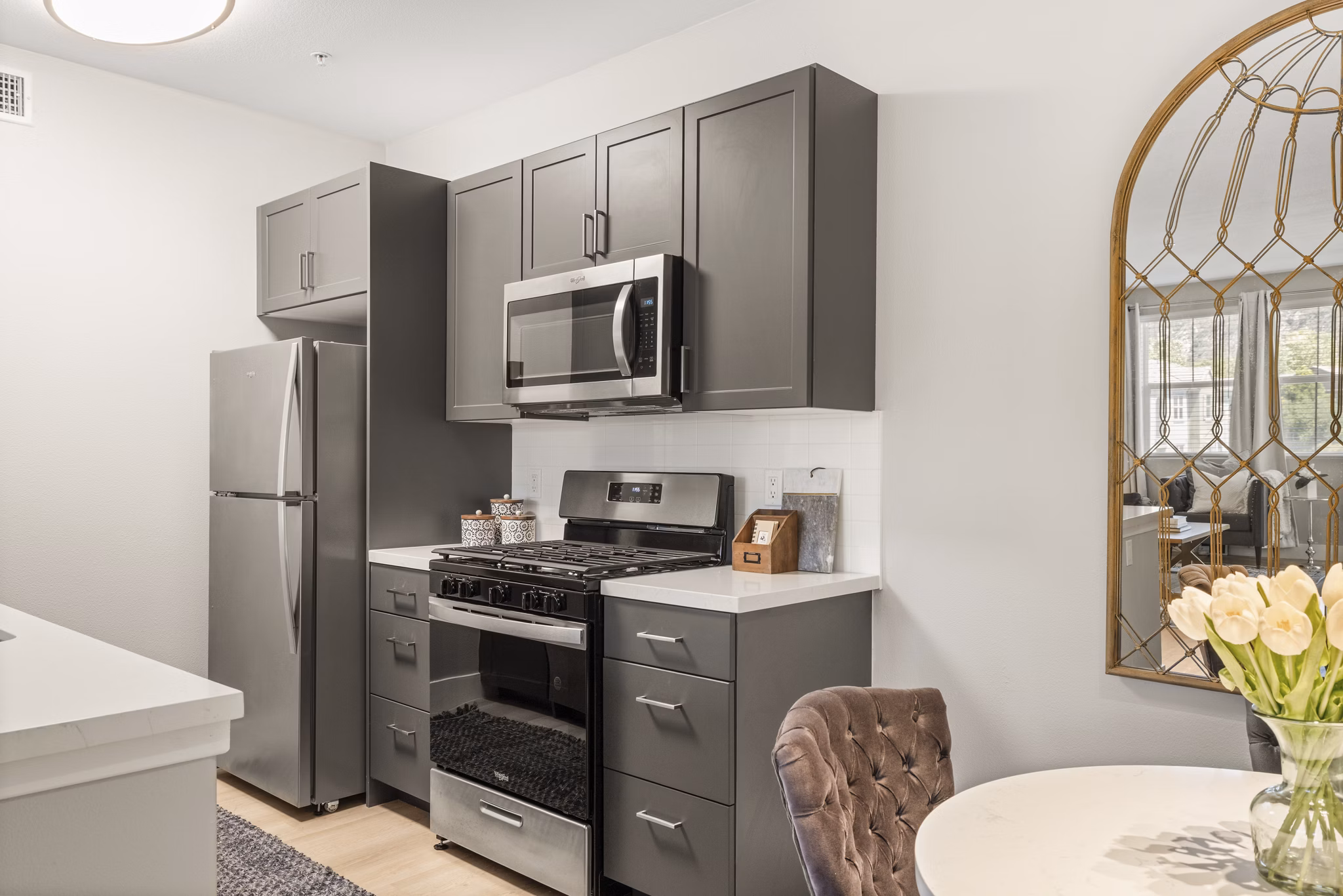 kitchen at Parc Chateaux Apartments