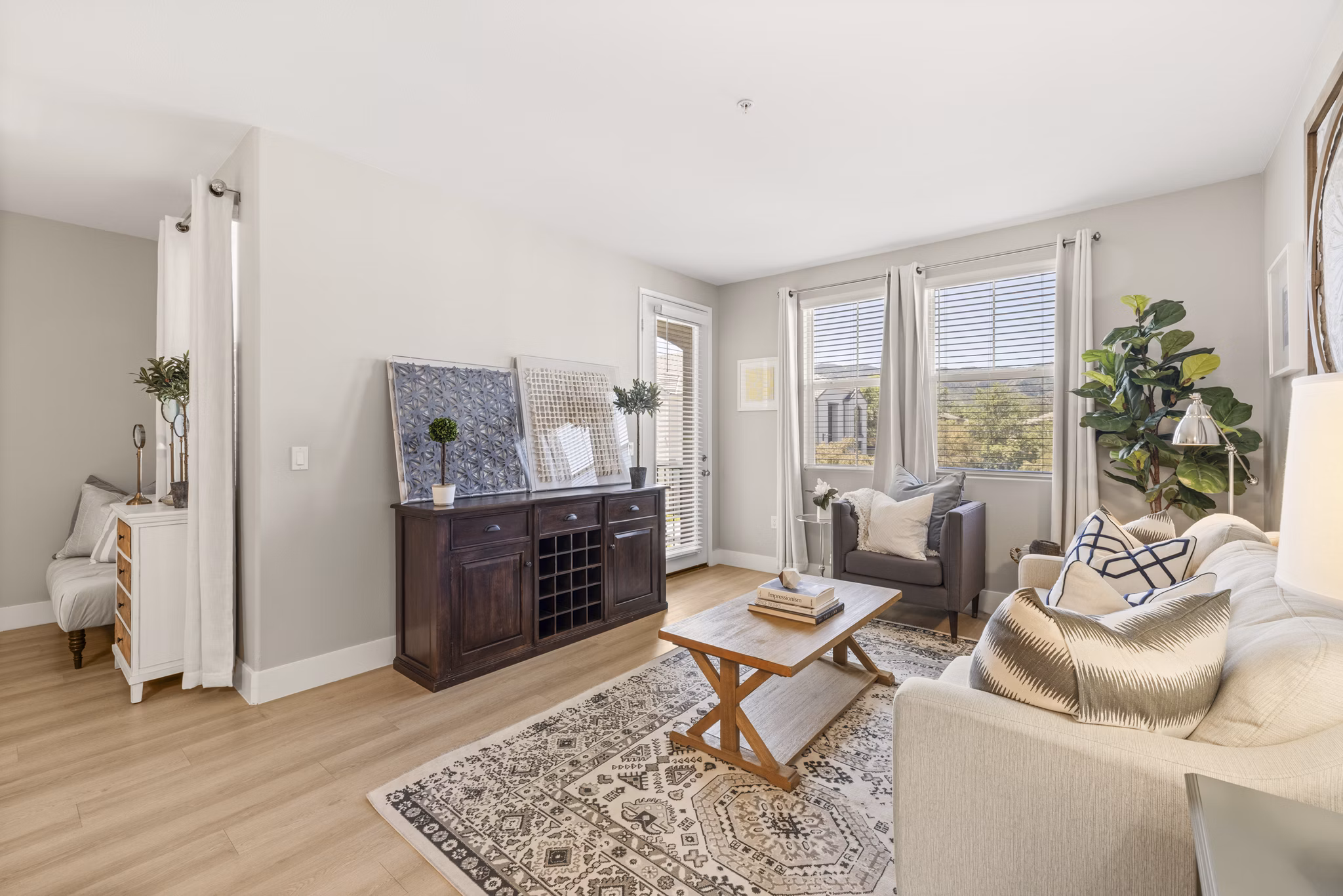 living room at Parc Chateaux Apartments