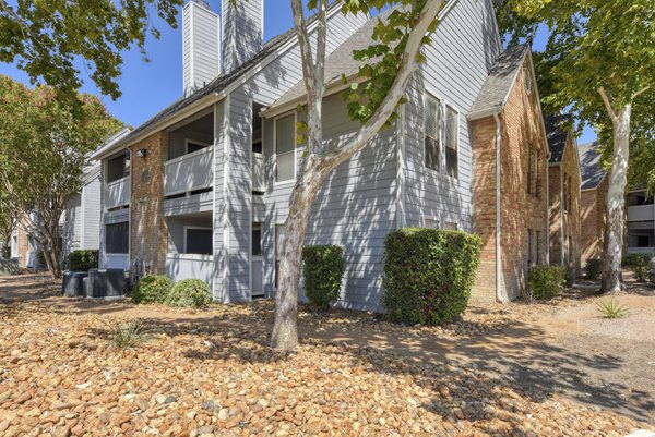 exterior at Stone Chase Apartments