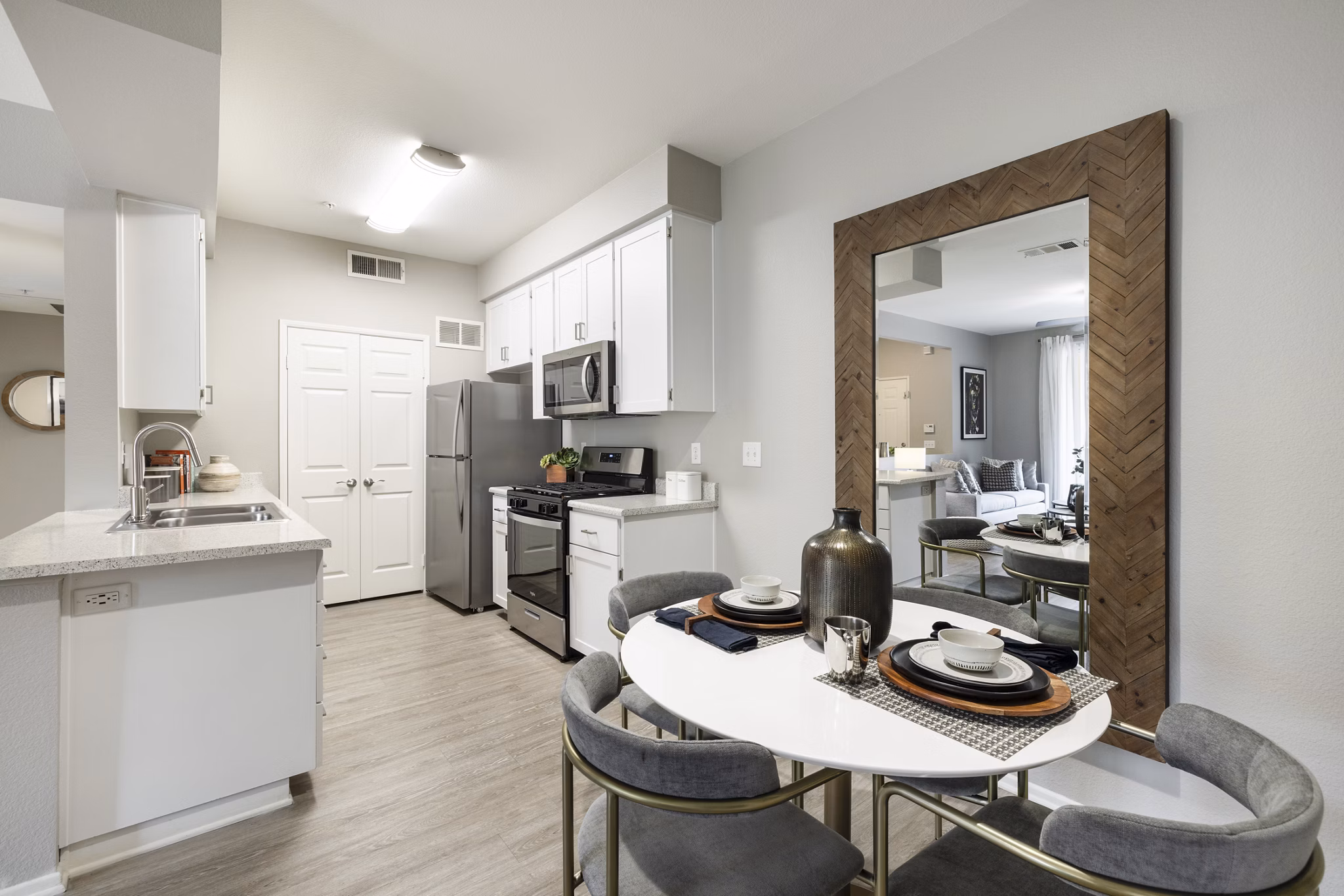 Dining Room at Mission Grove Apartments
