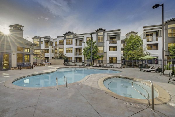 pool at Park Lane Village Apartments