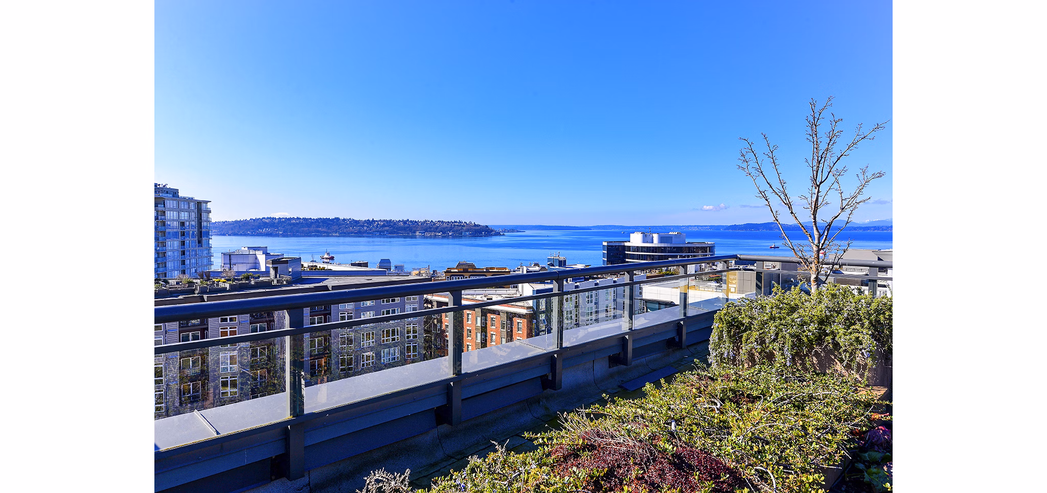 patio/balcony rendering of Axis Apartments