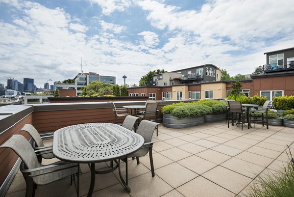 Scenic rooftop deck with lake views at Dexter Lake Union Apartments