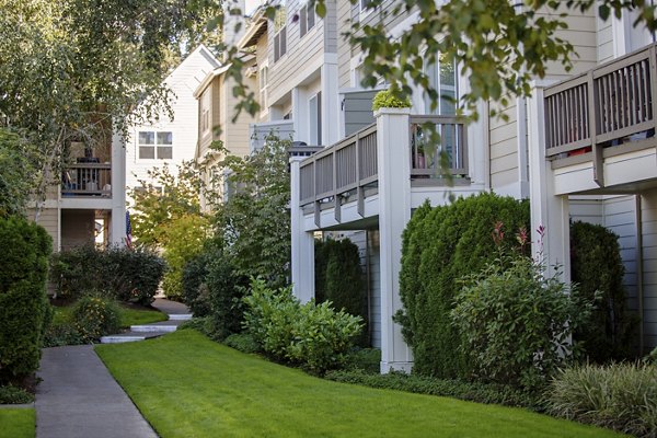 exterior at Lions Gate South Apartments