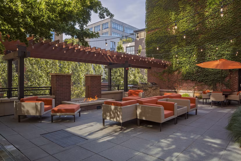 Courtyard with lush landscaping at The Wyatt Apartments