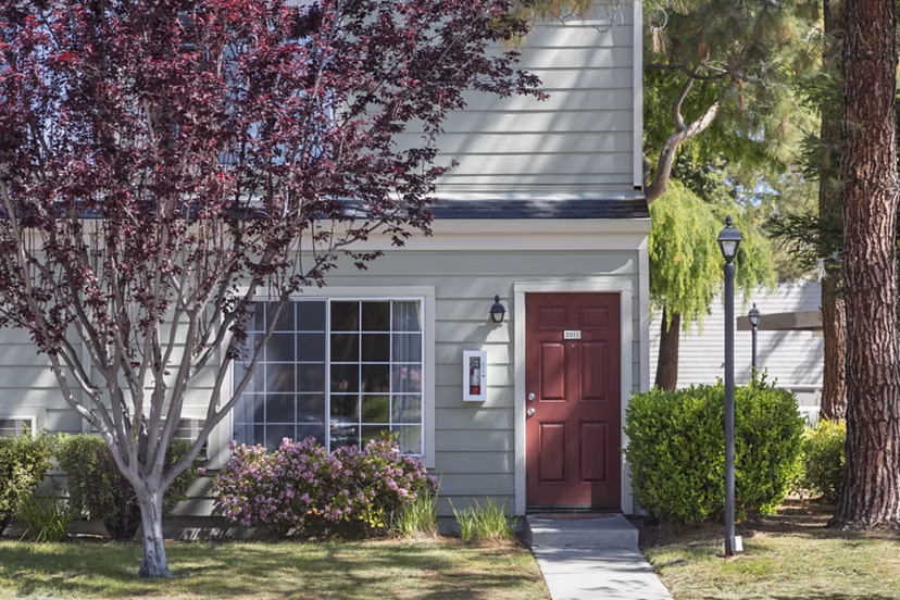 Central Park at Whisman Station: Contemporary luxury apartments in Mountain View