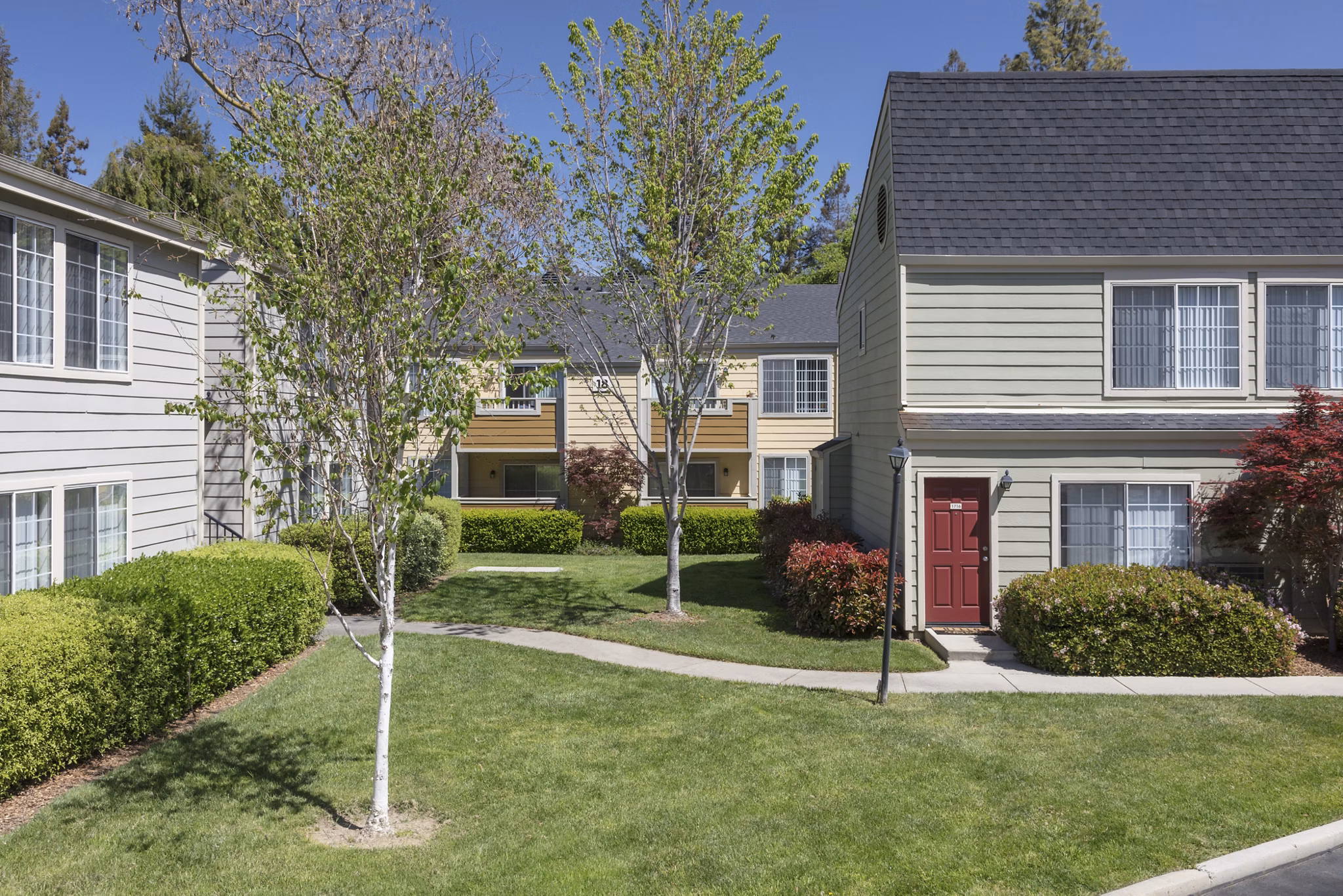 Central Park at Whisman Station: Elegant of luxury apartments in a vibrant community setting