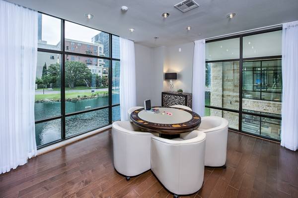 game room at Post Oak Apartments