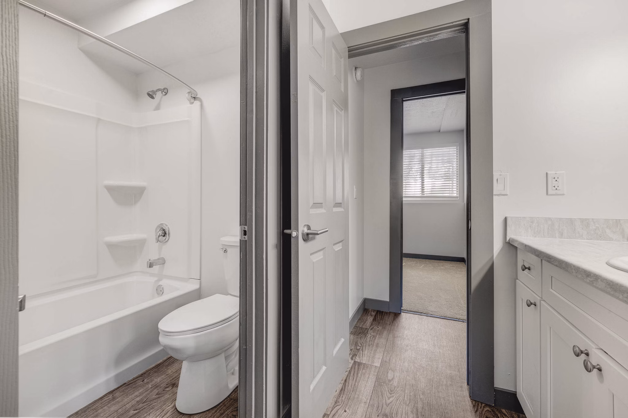 bathroom at The Pointe at Northridge Apartments