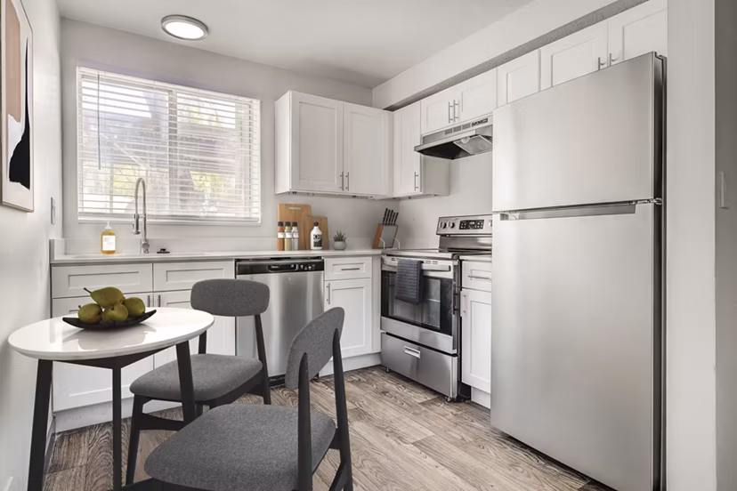 kitchen at The Pointe at Northridge Apartments
