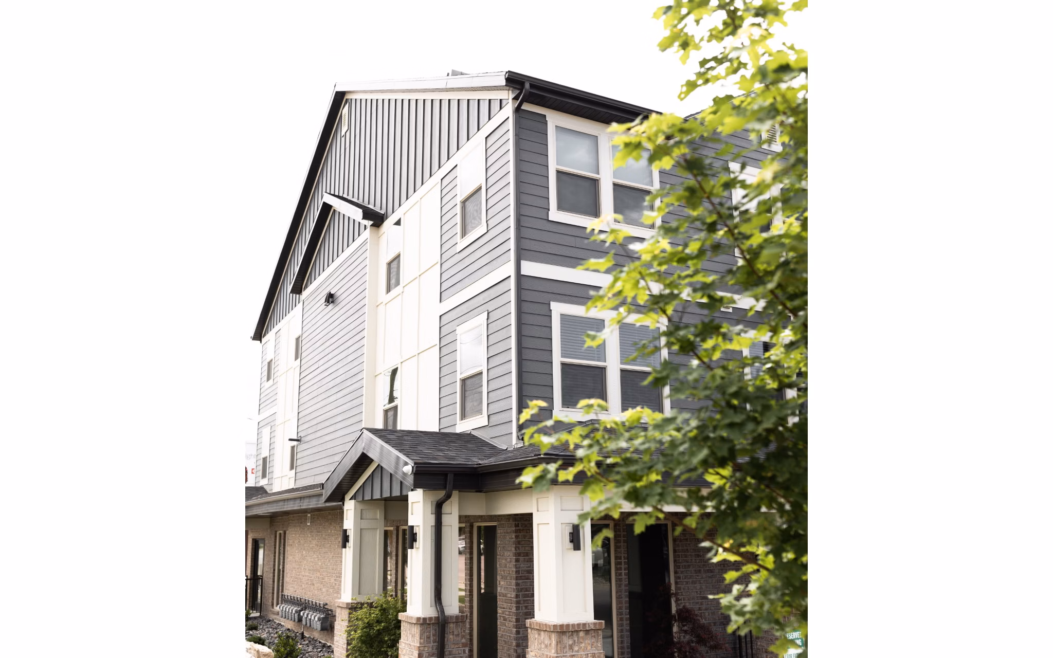 Building/Exterior at Villas On Main Apartments