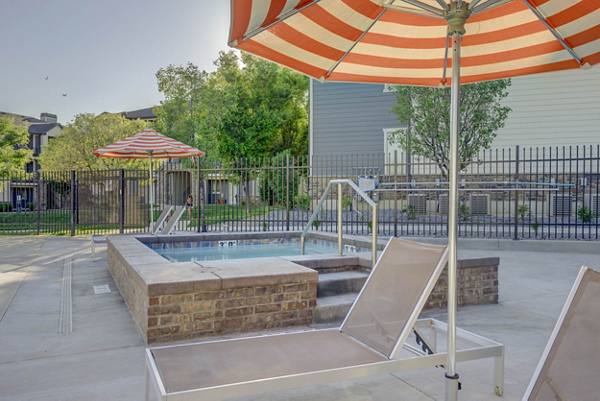 hot tub/jacuzzi at Villas on Main Apartments 