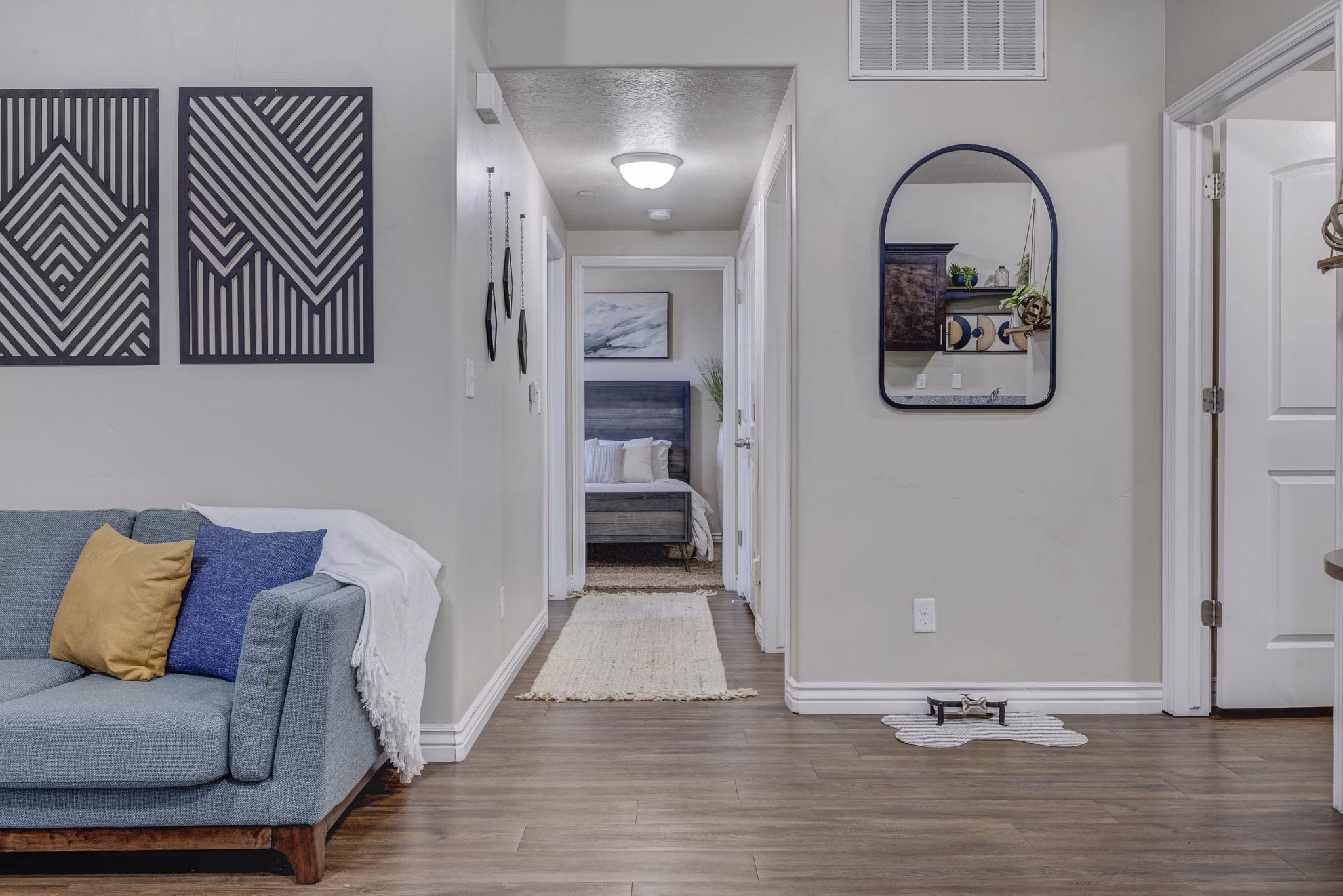 living room at Pinnacle Highbury Apartments 