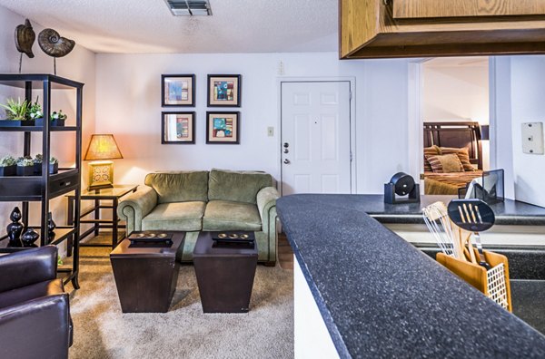 living room at Fountainhead Apartments