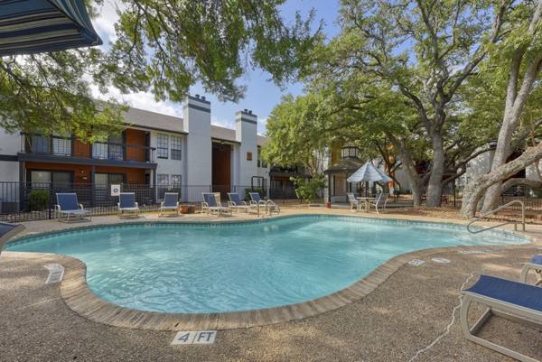 pool at Landera Apartments