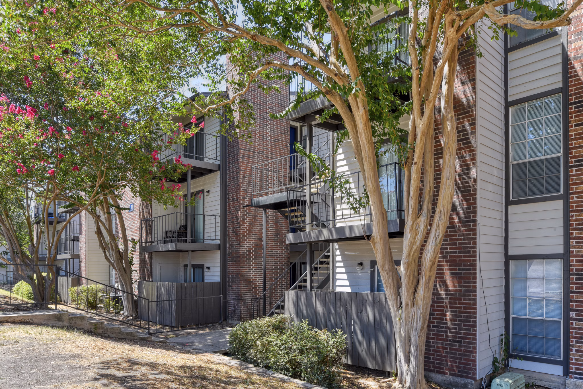 Broadstone Medical Apartments: Contemporary of luxury apartments in the medical district