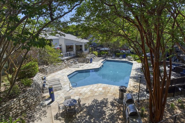 pool at Broadstone Medical Apartments