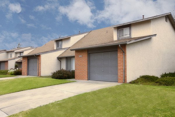 exterior at Abrams Park Apartments