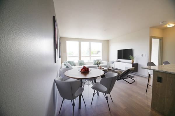dining area at Broadstone Sky Apartments