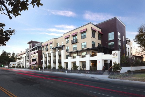 481 on Mathilda: Contemporary of luxury apartments in prime location near Sunnyvale