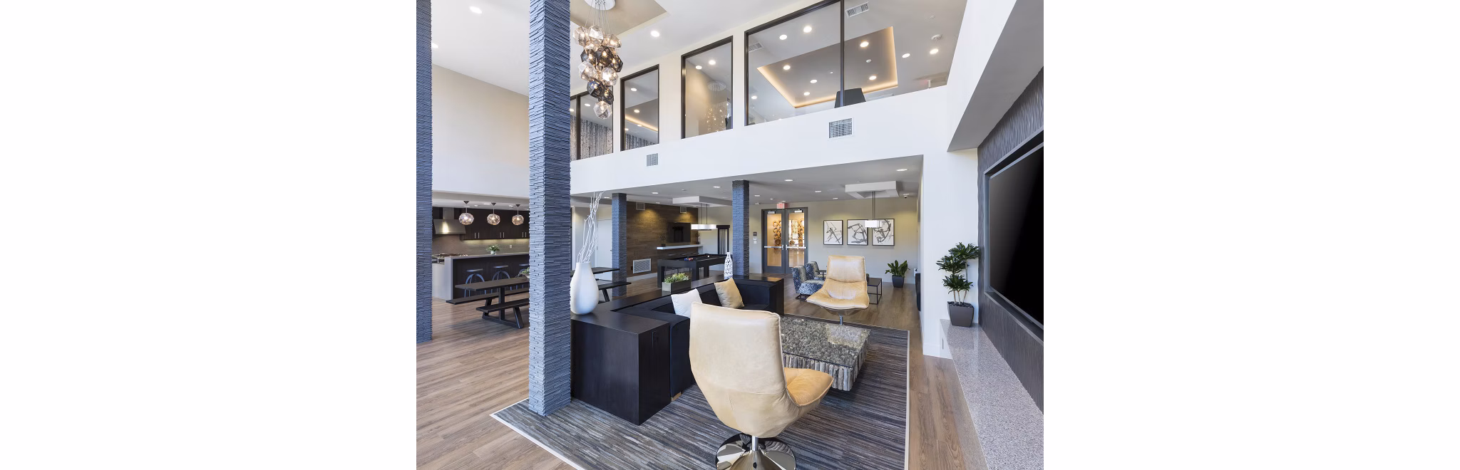 Spacious clubhouse with modern furnishings at 481 on Mathilda Apartments