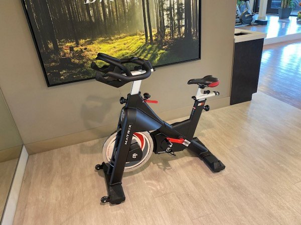 Fitness center with modern equipment at 481 on Mathilda Apartments