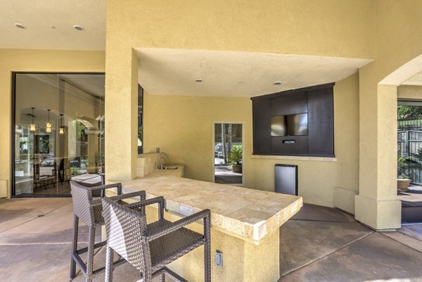 patio at Stone Canyon Apartments