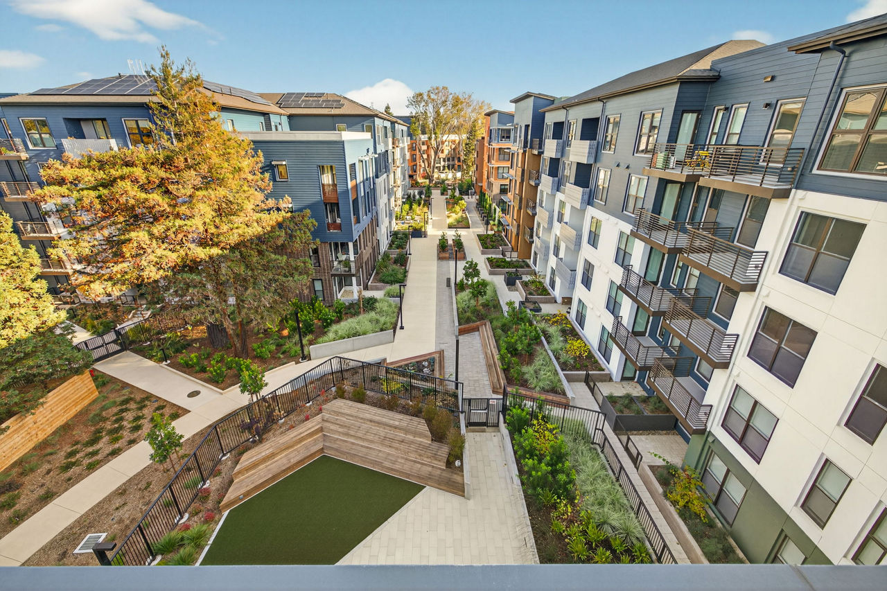 Sevens Luxury Apartment Mountain View Ca 3 of 12