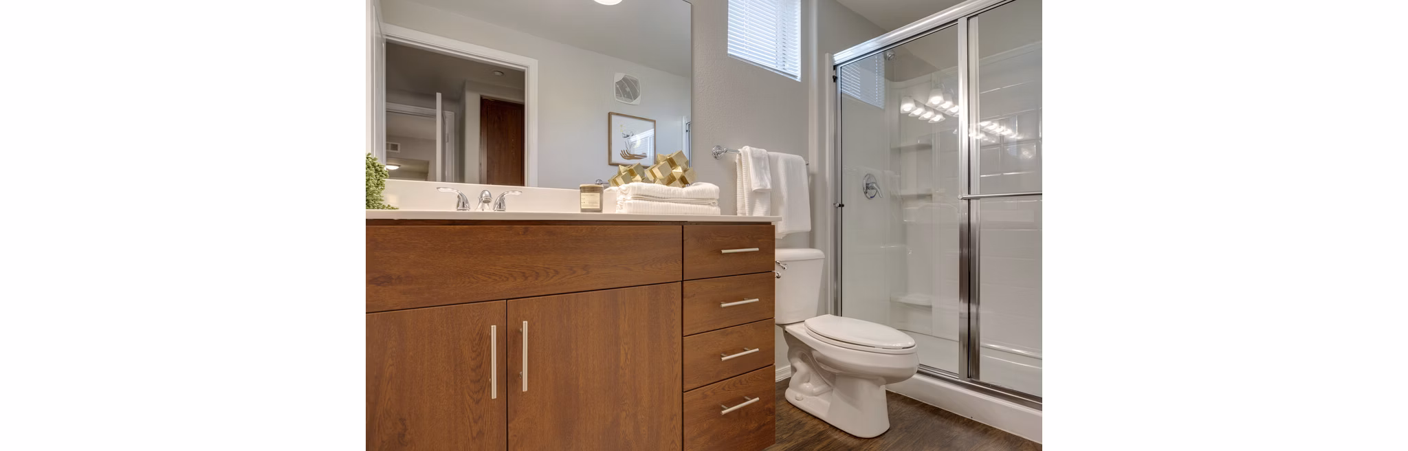 bathroom at Ashton Pointe Apartments 