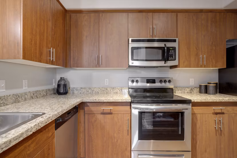 kitchen at Ashton Pointe Apartments 