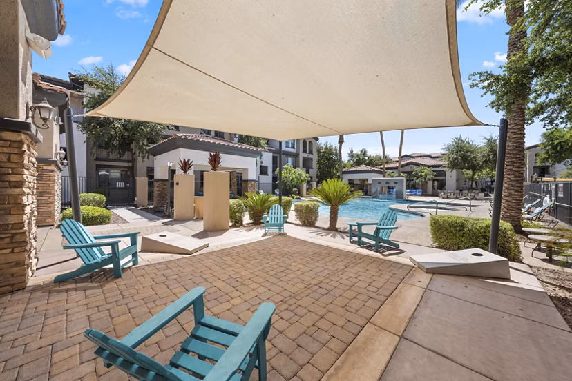pool at Ashton Pointe Apartments 