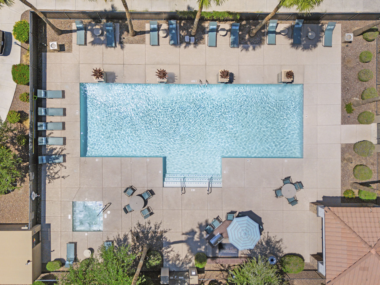Pool at Ashton Pointe (6 of 6)