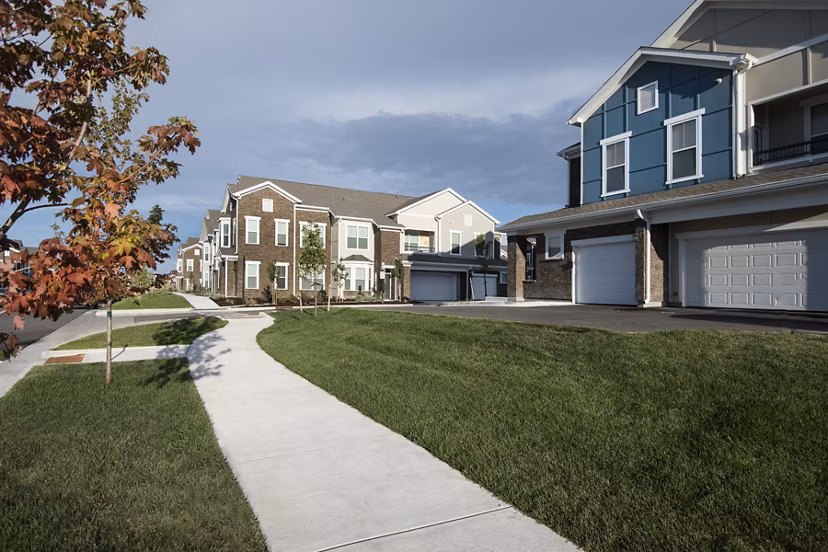 Waterford at Southlands: Elegant view of luxury apartments in the heart of Aurora, Colorado, offering modern living spaces and amenities