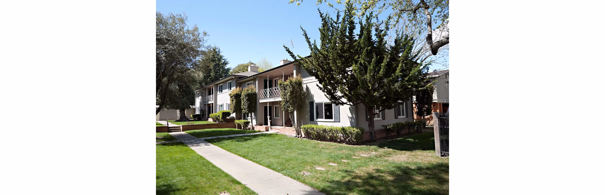 Woodland Park Apartments: Contemporary low-rise luxury apartments surrounded by lush greenery