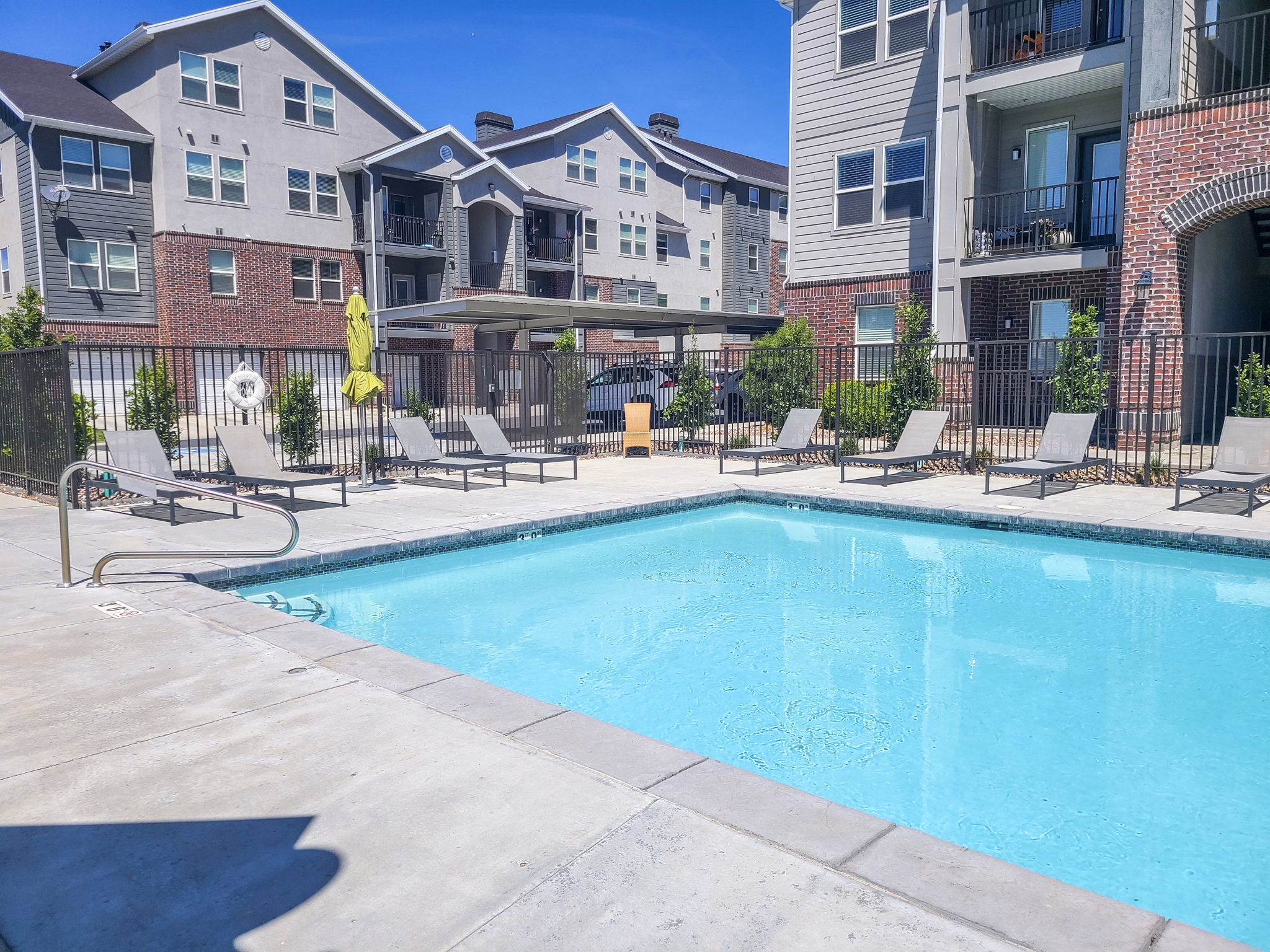 Property images of Avanti at Farmington Station