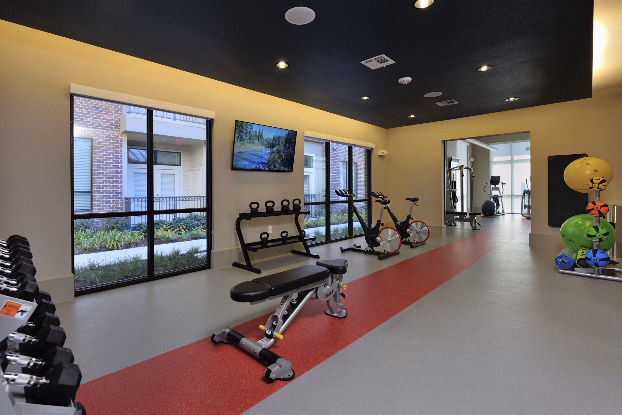 State-of-the-art fitness center at Broadstone Energy Park Apartments