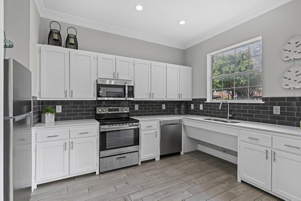 kitchen at Settler's Gate Apartments