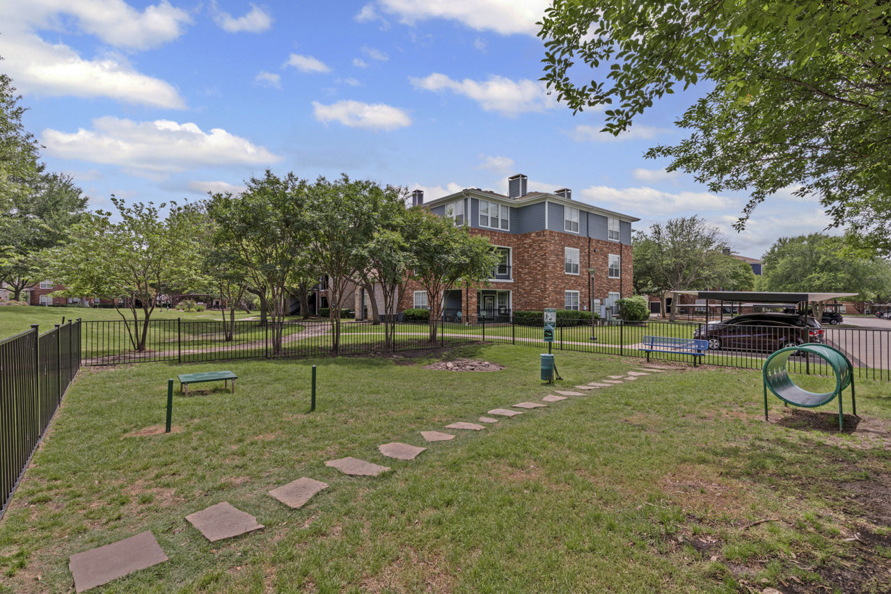 Dog park at Settlers Gate (2 of 2)