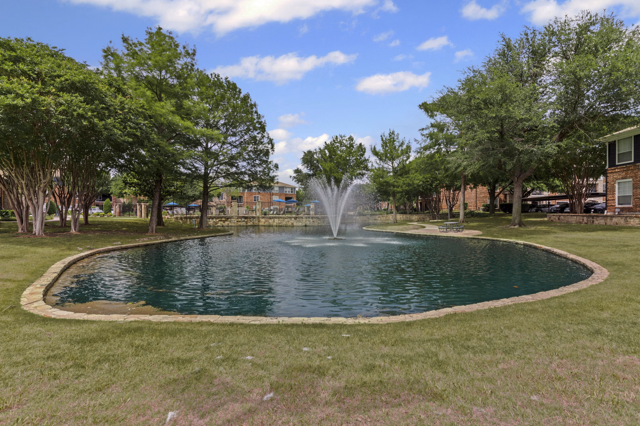 recreational area at Settler's Gate Apartments