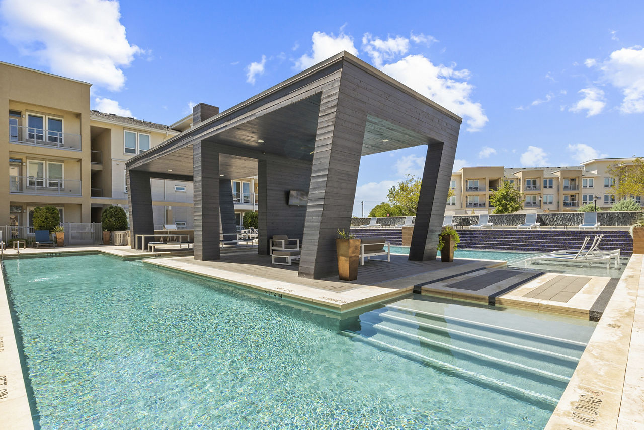 Avenue 900 Euless Tx 3 of 12