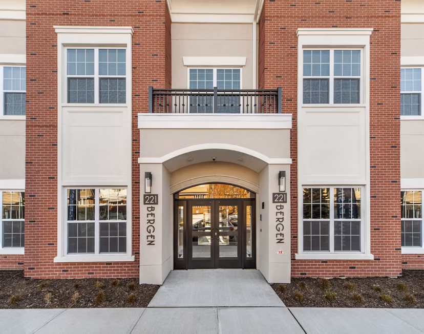 221 Bergen Apartments: Stylish of modern luxury apartments in vibrant Jersey City