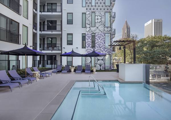 pool at Broadstone Midtown Apartments