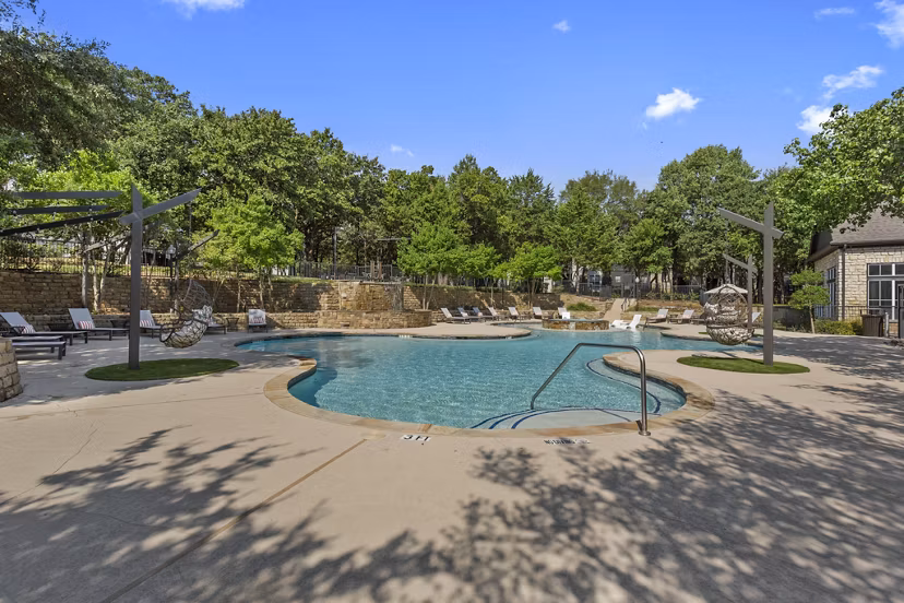 pool at Harlowe Apartments