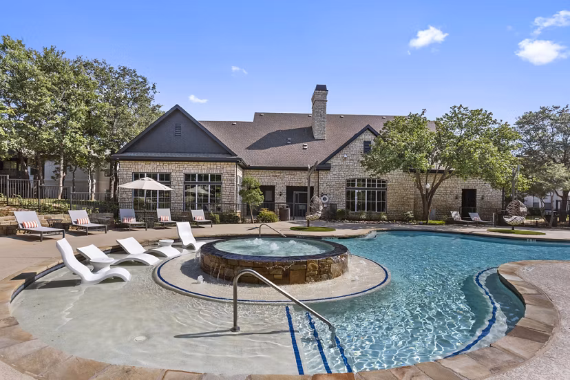 pool at Harlowe Apartments
