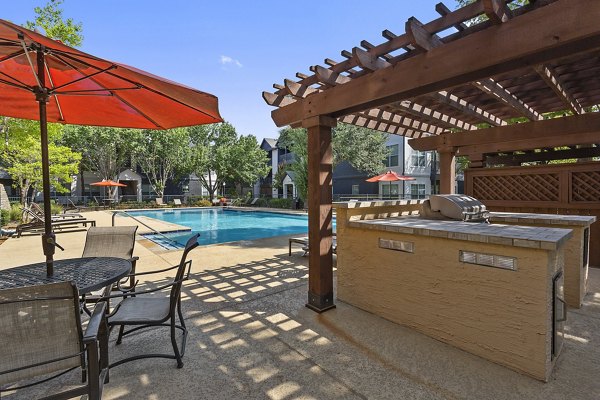 grill area at Harlowe Apartments