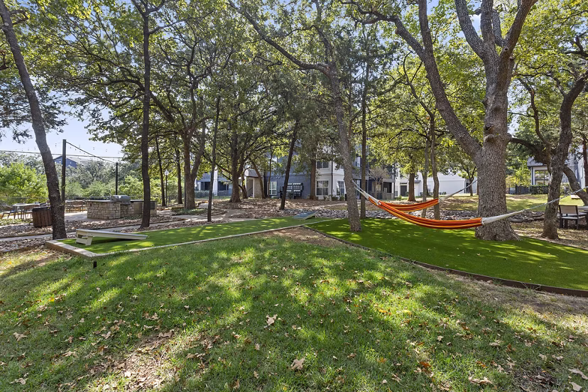 dog park at Harlowe Apartments