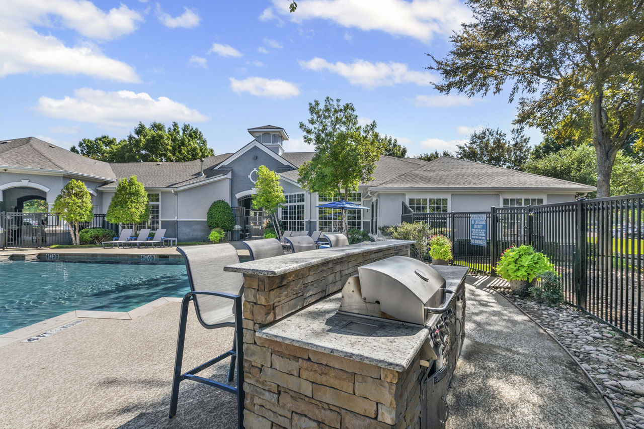Pool at Benton Pointe (7 of 7)