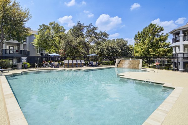 pool at Benton Pointe Apartments