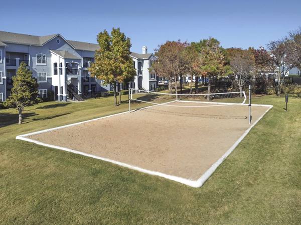 sport court at Benton Pointe Apartments