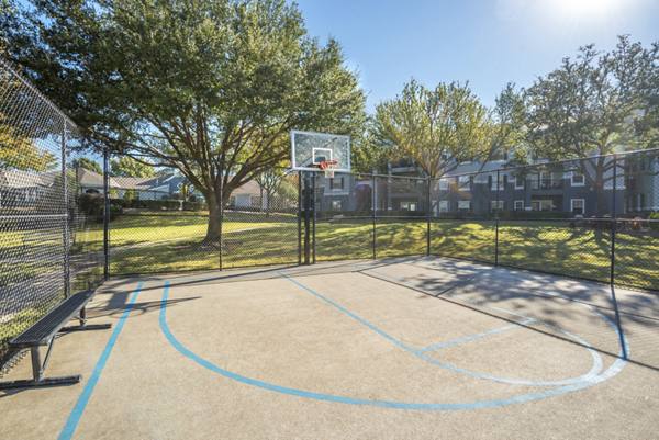 sport court at Benton Pointe Apartments